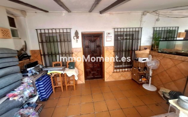 Resale - Detached villa - Marbella - Costabella