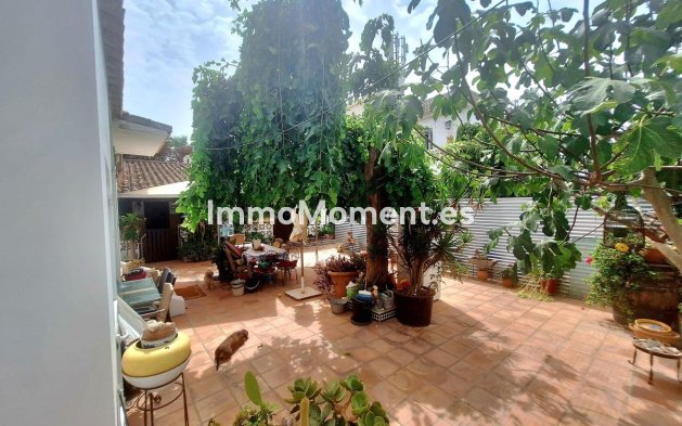Resale - Detached villa - Marbella - Costabella