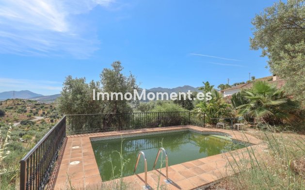 Resale - Detached villa - Inland  - Monda