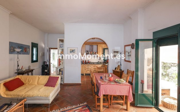 Resale - Detached villa - Inland  - Monda