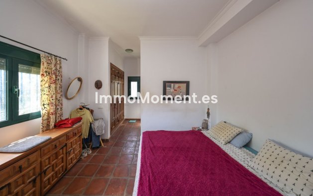 Resale - Detached villa - Inland  - Monda