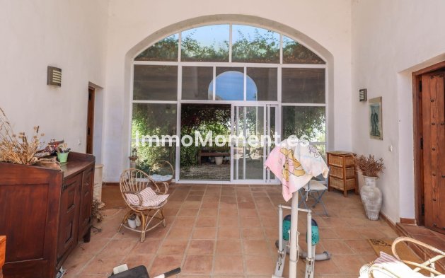 Resale - Detached villa - Inland  - Monda