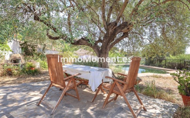 Resale - Detached villa - Inland  - Monda