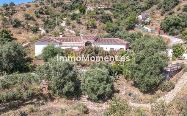 Resale - Detached villa - Inland  - Monda