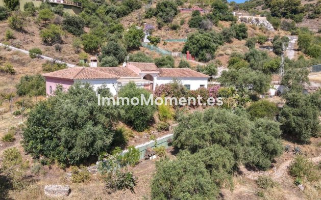 Resale - Detached villa - Inland  - Monda