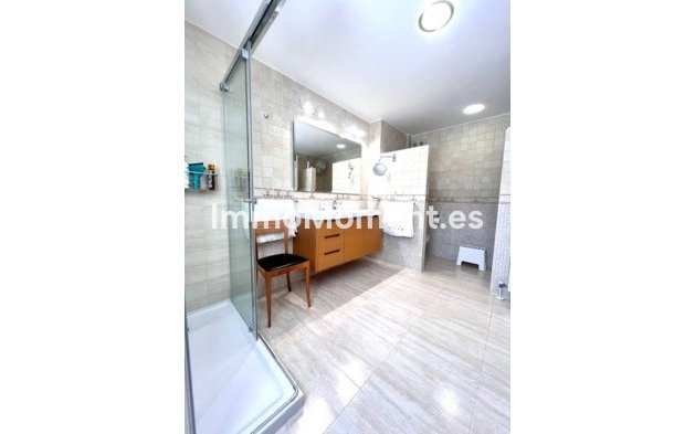 Resale - Detached villa - Marbella - Guadalmina Alta