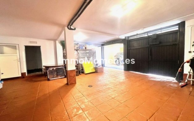 Resale - Detached villa - Marbella - Guadalmina Alta