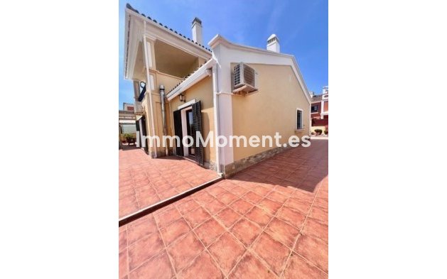 Resale - Detached villa - Marbella - Guadalmina Alta