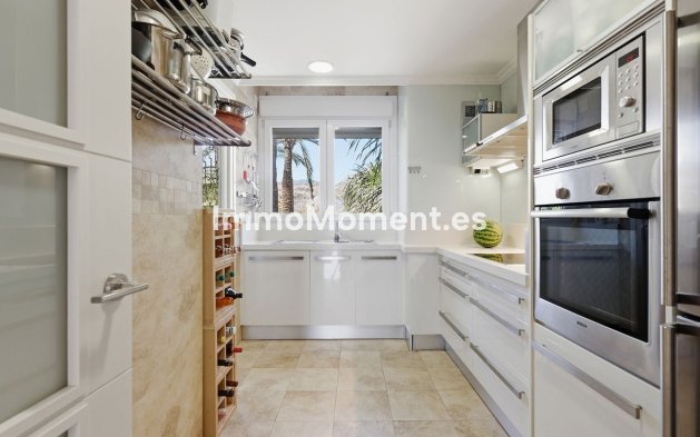 Revente - Appartement - Marbella - Nueva Andalucía