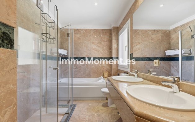 Revente - Appartement - Marbella - Nueva Andalucía