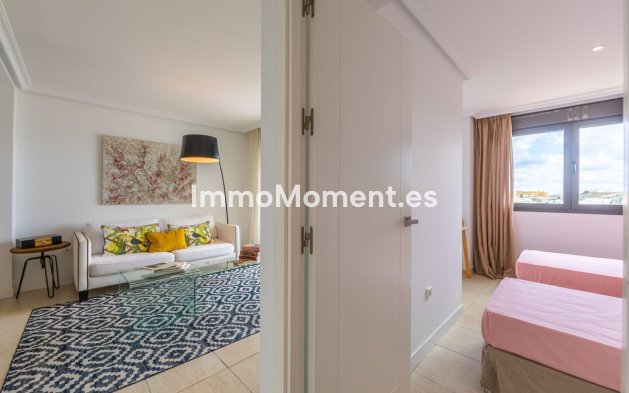 Revente - Appartement - Estepona  - Estepona Centro