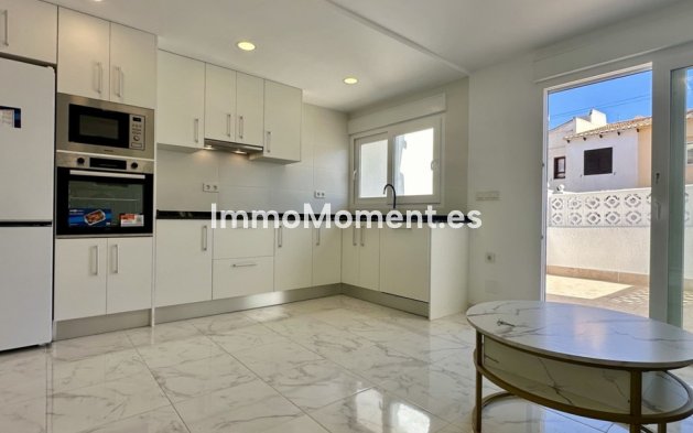 Resale - Townhouse - Torrevieja - Torrevieja Centro
