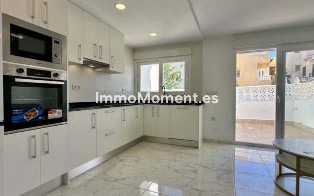 Resale - Townhouse - Torrevieja - Torrevieja Centro