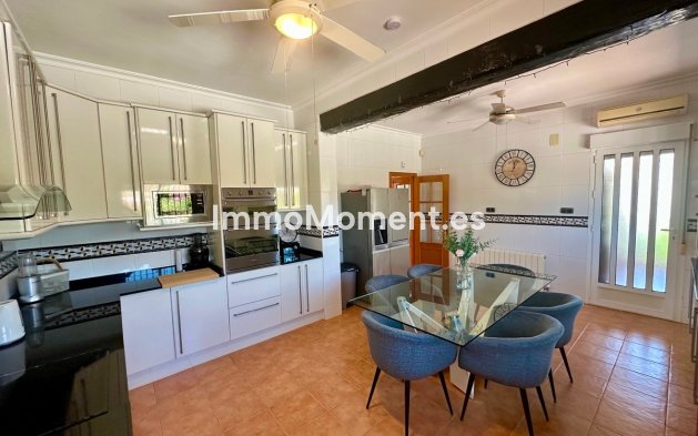 Bestaande woning - Vrijstaande villa - Catral - Catral Centro