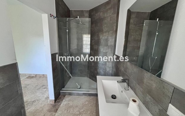 Reventa - Villa independiente - Mijas - La Cala de Mijas