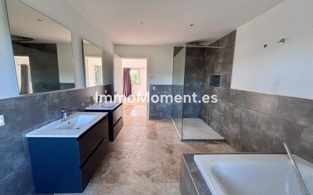 Reventa - Villa independiente - Mijas - La Cala de Mijas