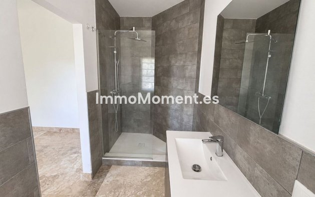 Reventa - Villa independiente - Mijas - La Cala de Mijas