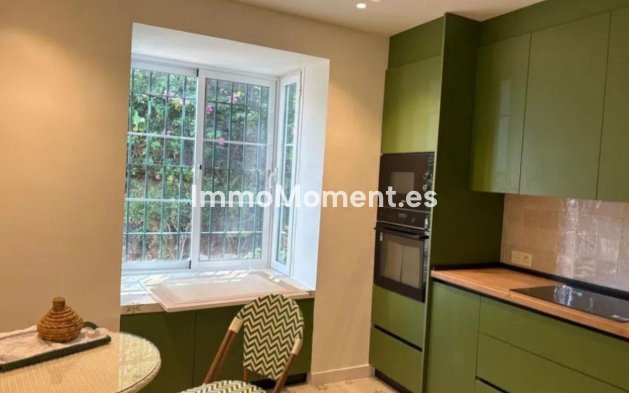 Wiederverkauf - Freistehende Villa - Marbella - Marbella Centro