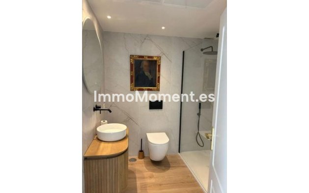 Wiederverkauf - Freistehende Villa - Marbella - Marbella Centro