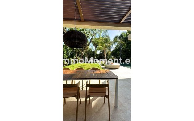 Wiederverkauf - Freistehende Villa - Marbella - Marbella Centro