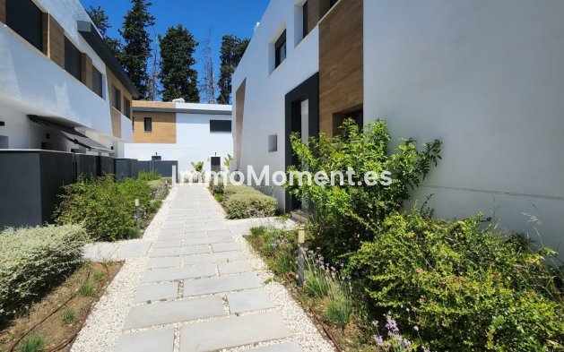 Long Term Rentals - Townhouse - Marbella - Nueva Andalucía