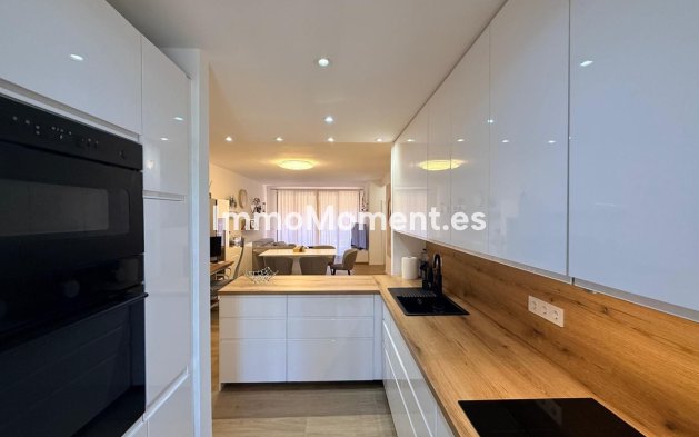 Revente - Appartement - Estepona  - Estepona Centro