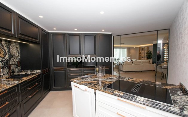 Wiederverkauf - Wohnung - Marbella - Puerto Banús