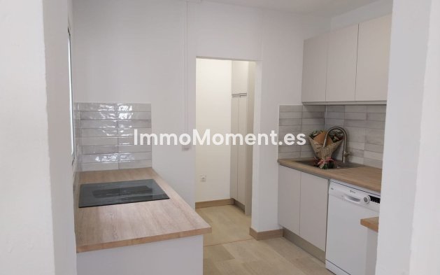 Resale - Townhouse - Inland  - Coín