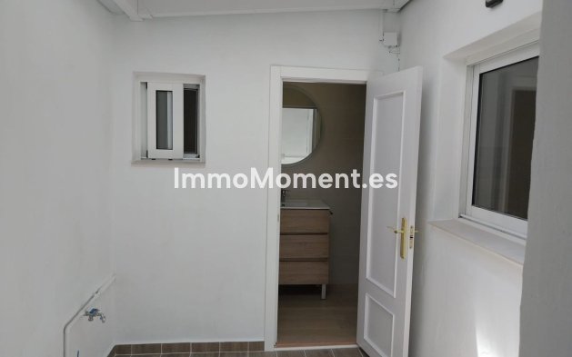 Resale - Townhouse - Inland  - Coín
