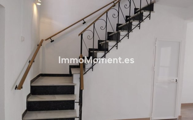 Resale - Townhouse - Inland  - Coín