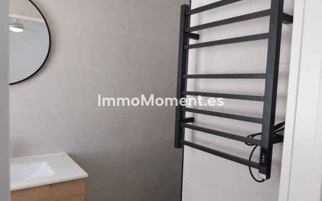 Resale - Townhouse - Inland  - Coín