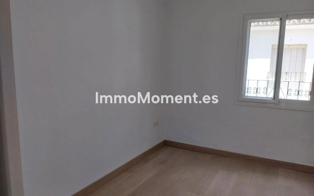 Resale - Townhouse - Inland  - Coín