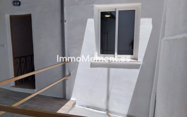 Resale - Townhouse - Inland  - Coín