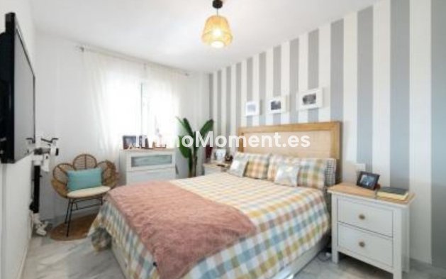 Reventa - Apartamento - Casares - Casares Centro