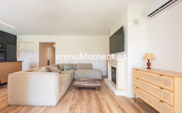 Revente - Appartement - Estepona  - Atalaya