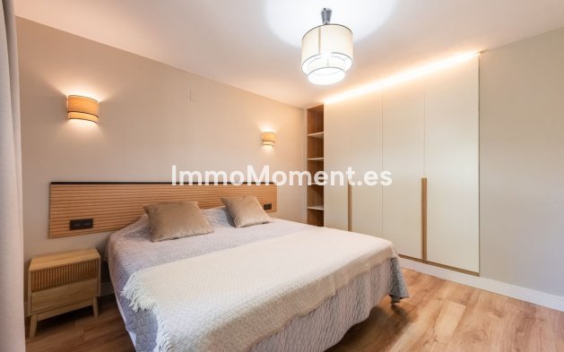 Revente - Appartement - Estepona  - Atalaya