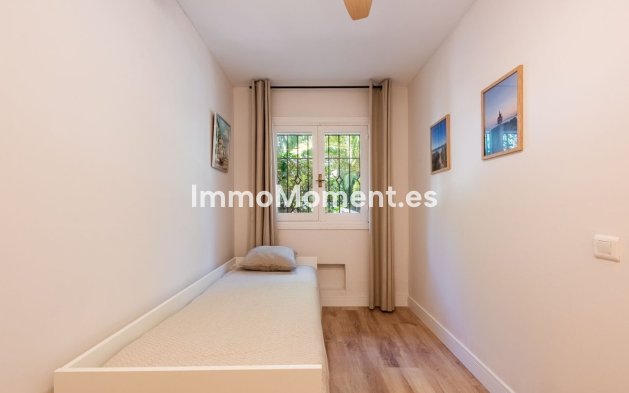 Revente - Appartement - Estepona  - Atalaya