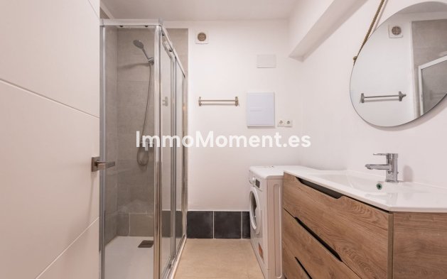 Revente - Appartement - Estepona  - Atalaya