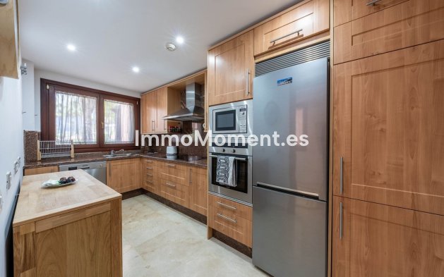 Revente - Appartement - Estepona  - Estepona Centro