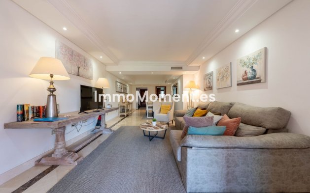 Revente - Appartement - Estepona  - Estepona Centro