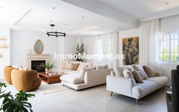 Bestaande woning - Vrijstaande villa - Binnenland  - Alhaurín de la Torre