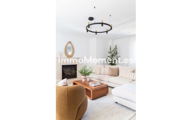 Bestaande woning - Vrijstaande villa - Binnenland  - Alhaurín de la Torre