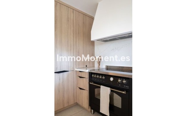 Bestaande woning - Vrijstaande villa - Binnenland  - Alhaurín de la Torre