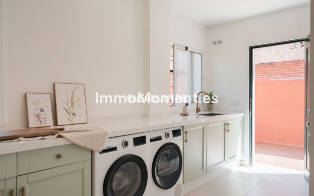 Bestaande woning - Vrijstaande villa - Binnenland  - Alhaurín de la Torre