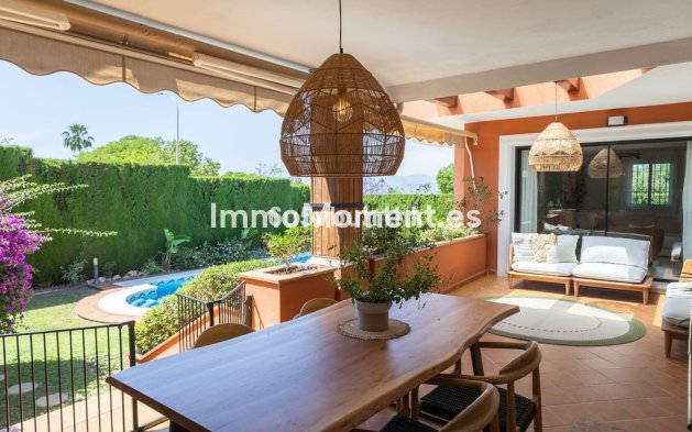 Bestaande woning - Vrijstaande villa - Binnenland  - Alhaurín de la Torre