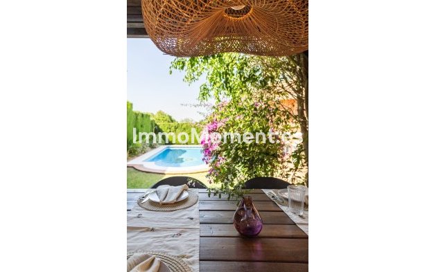 Bestaande woning - Vrijstaande villa - Binnenland  - Alhaurín de la Torre