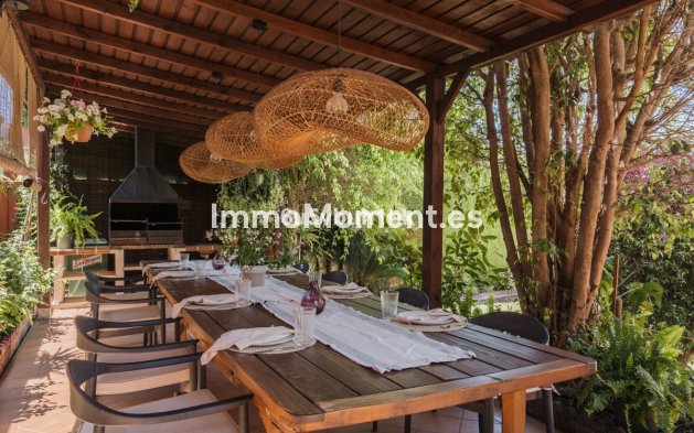 Bestaande woning - Vrijstaande villa - Binnenland  - Alhaurín de la Torre