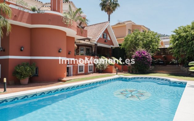 Bestaande woning - Vrijstaande villa - Binnenland  - Alhaurín de la Torre