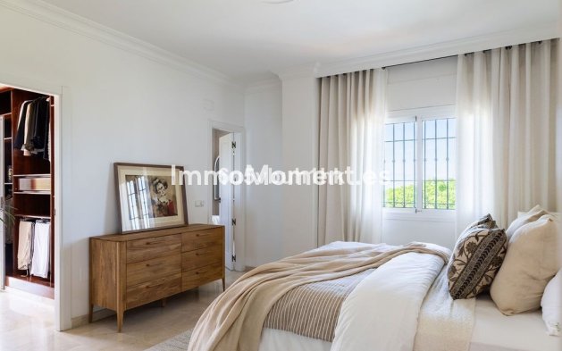 Bestaande woning - Vrijstaande villa - Binnenland  - Alhaurín de la Torre