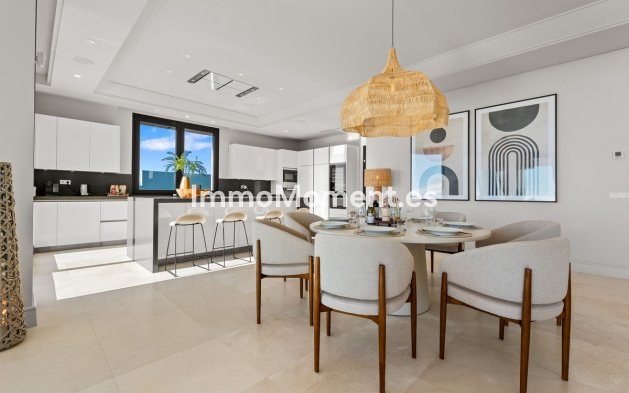 Resale - Detached villa - Estepona - New Golden Mile